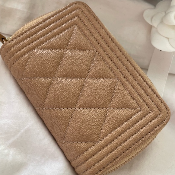 CHANEL Wallet - Picture 5 of 9